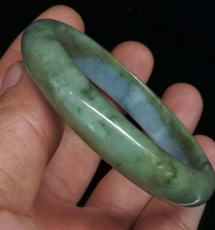 缅甸冰糯种绛花手镯图2