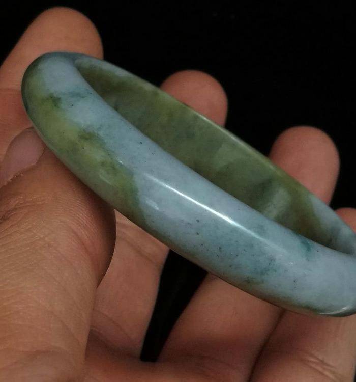 缅甸冰糯种绛花手镯图5