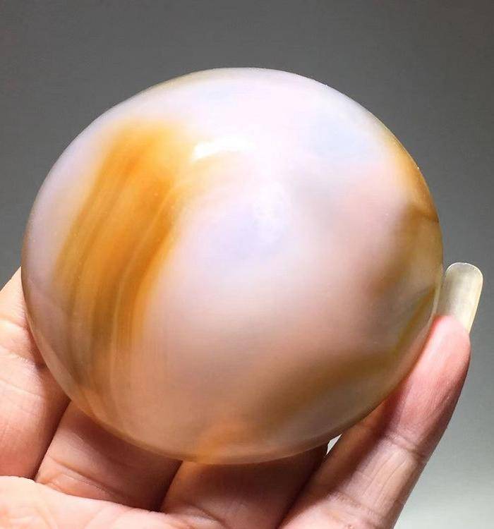 清代 玛瑙 碗 手工雕刻 薄厚适中 工艺十分复杂图2