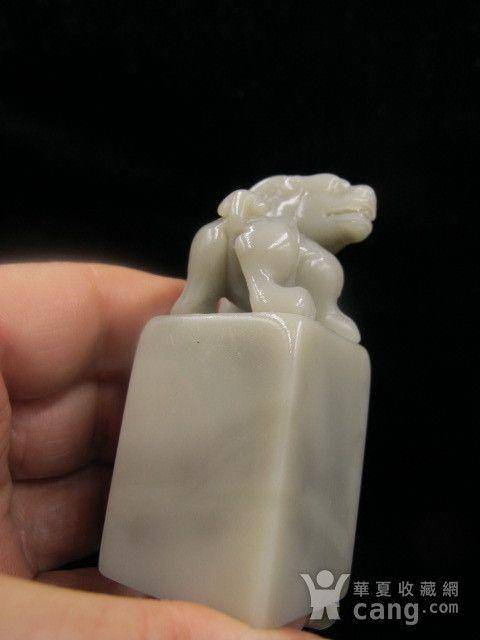 寿山结晶老性羊脂地灰芙蓉石大章图4