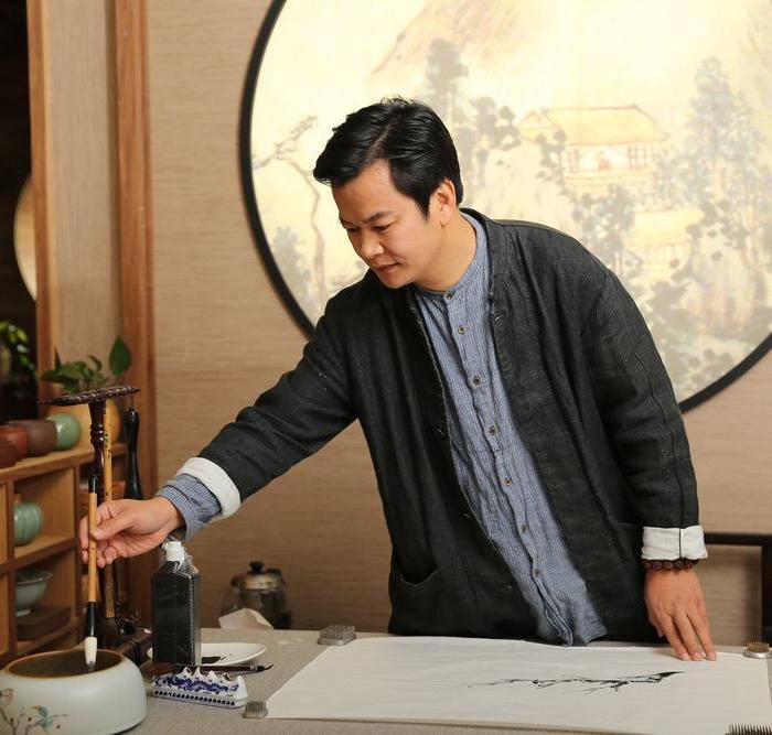 著名山水画家 瞿塘 小品扇面白云人家图5