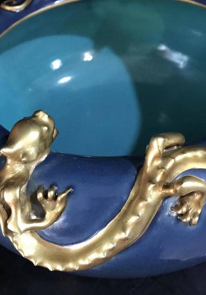 本金单色釉霁蓝釉盘龙笔洗图4
