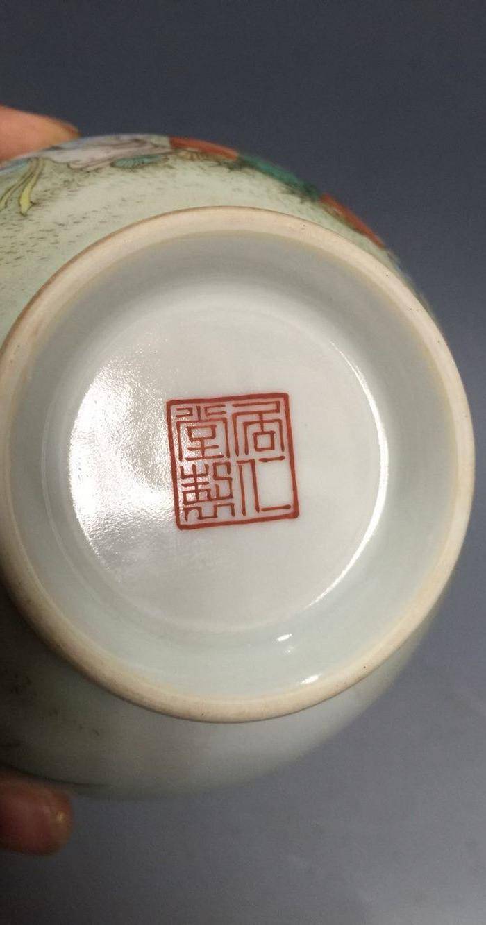 欧洲回流清粉彩人物瓶图8