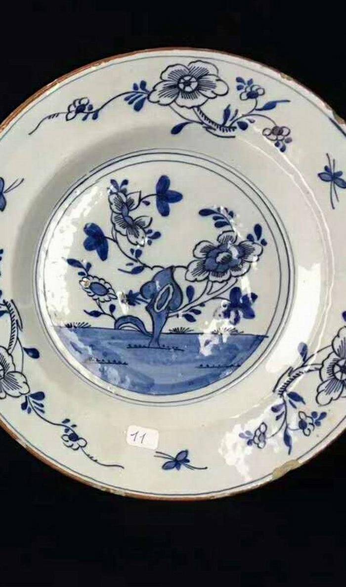 青花花卉纹盘清青花花卉纹盘图6