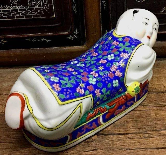 回流之粉彩娃娃枕头图4