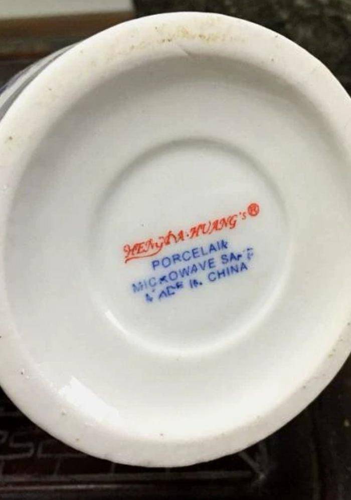 回流之欧洲定烧青花鱼纹茶壶一对图6