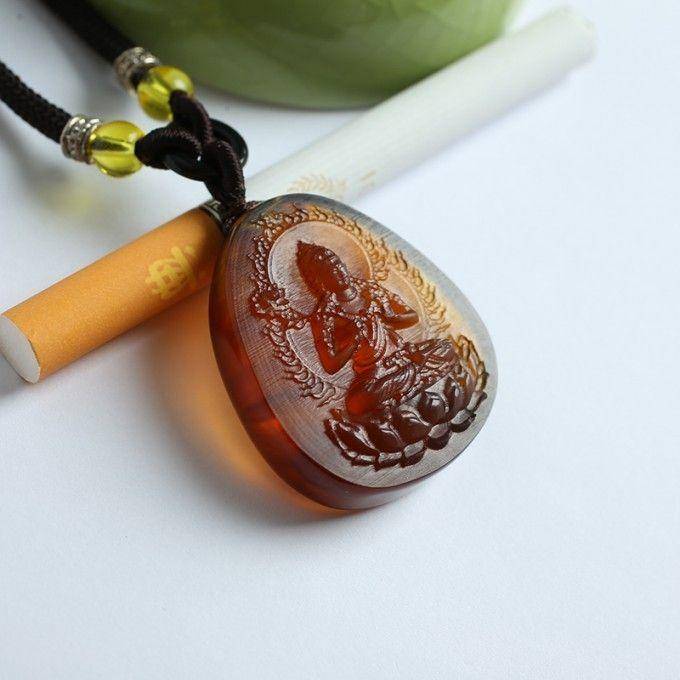 棕红缅甸琥珀大势至菩萨吊坠 49KK40图5