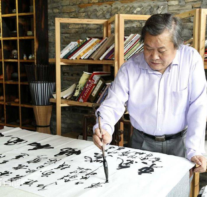 西泠印社名家 余晖 雄风小品图3