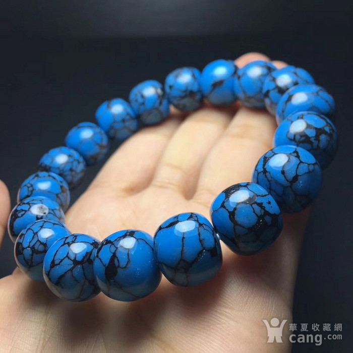 拍品描述 湖北云盖寺乌兰花老型手链 料细 瓷釉级 尺寸约13*12 重43.