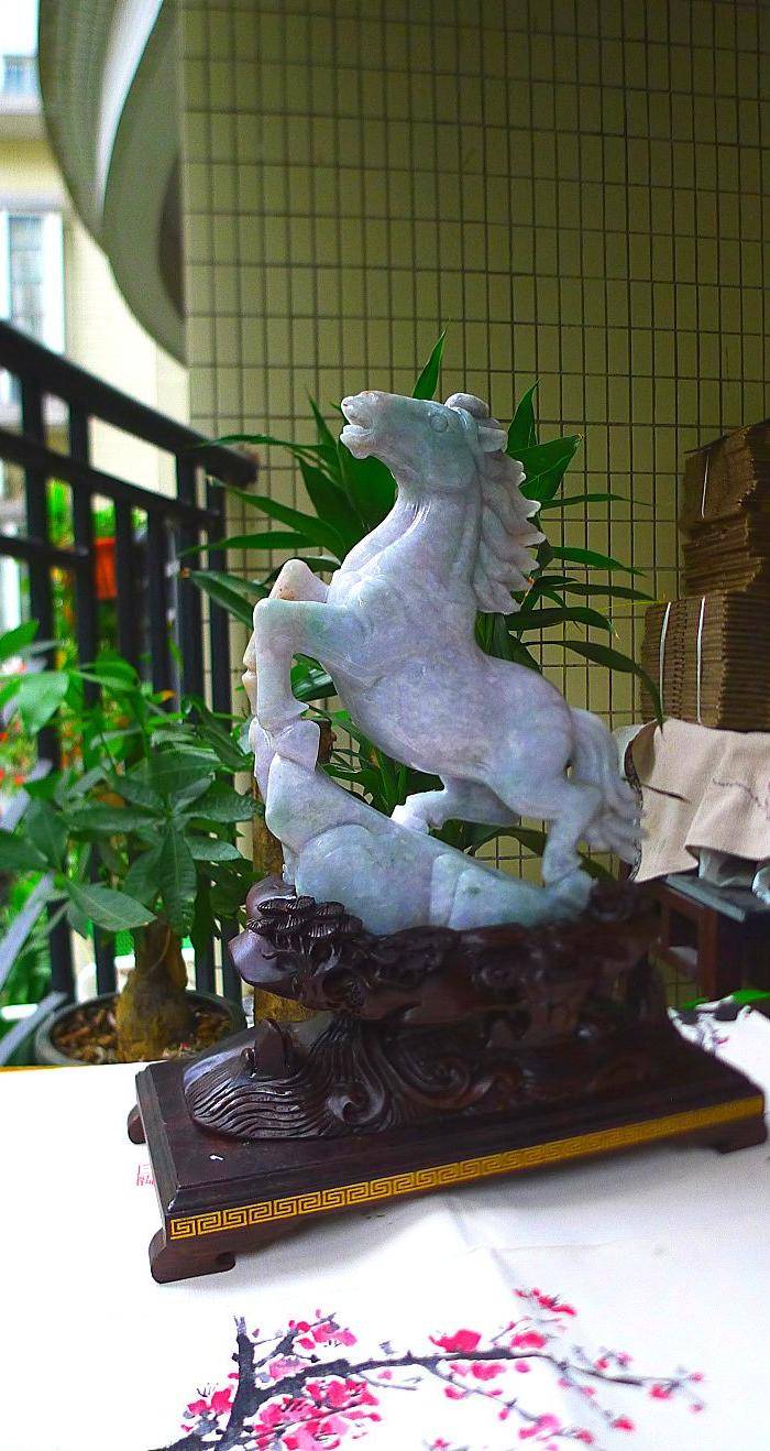 自然光实拍!天然A货好种双彩马到成功摆件图6