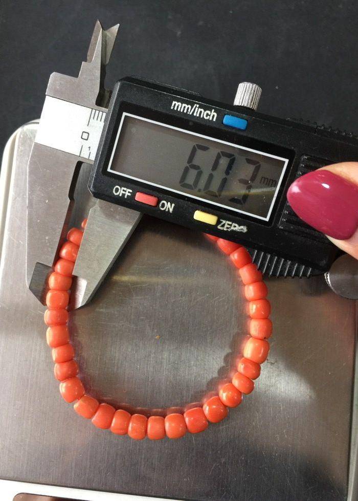 8005欧洲回流桶珠老珊瑚手串图10