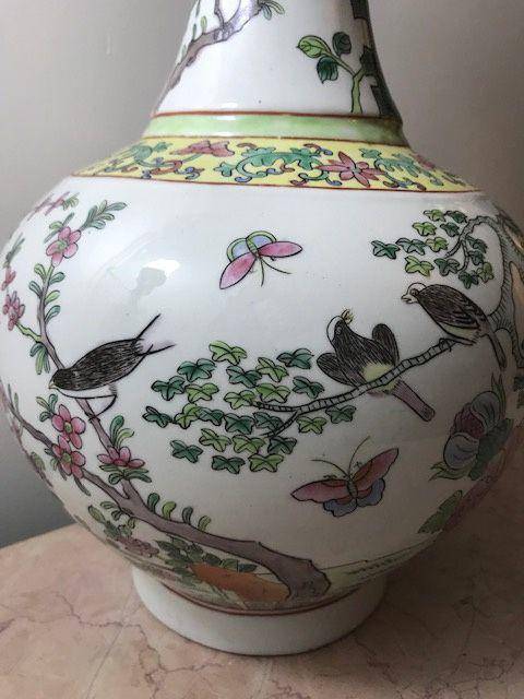 7477 民国 粉彩百鸟朝凤天球瓶图4