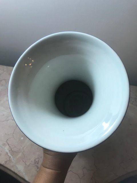 7459 欧洲回流荷兰青花牡丹敞口瓶图7