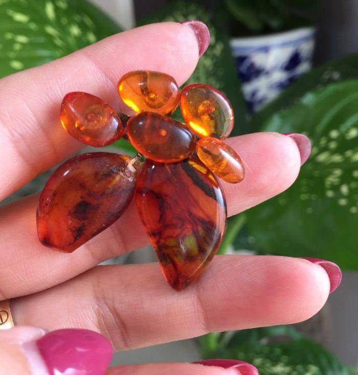 8056欧洲回流琥珀胸针图8