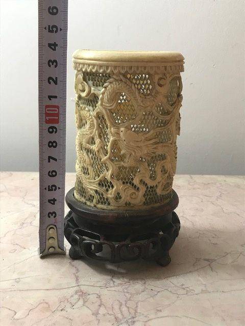 7530 欧洲回流龙纹笔筒图11