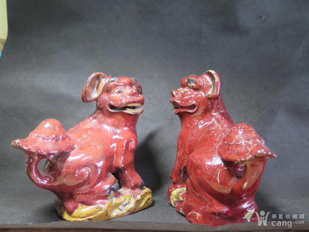 精品 清代石湾窑红釉瑞狮一对