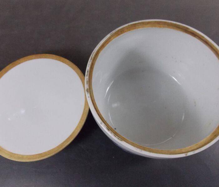 景德镇青花盖罐图5
