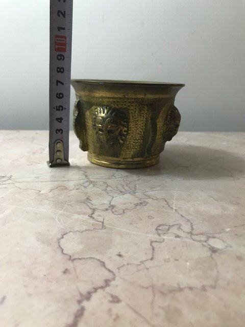7539 欧洲回流兽耳铜炉图9