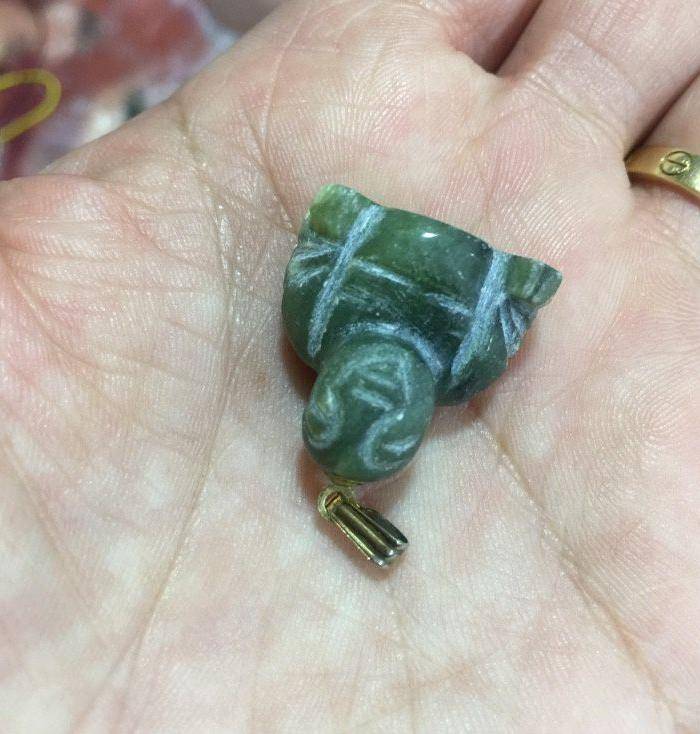 8106欧洲回流碧玉雕件图5