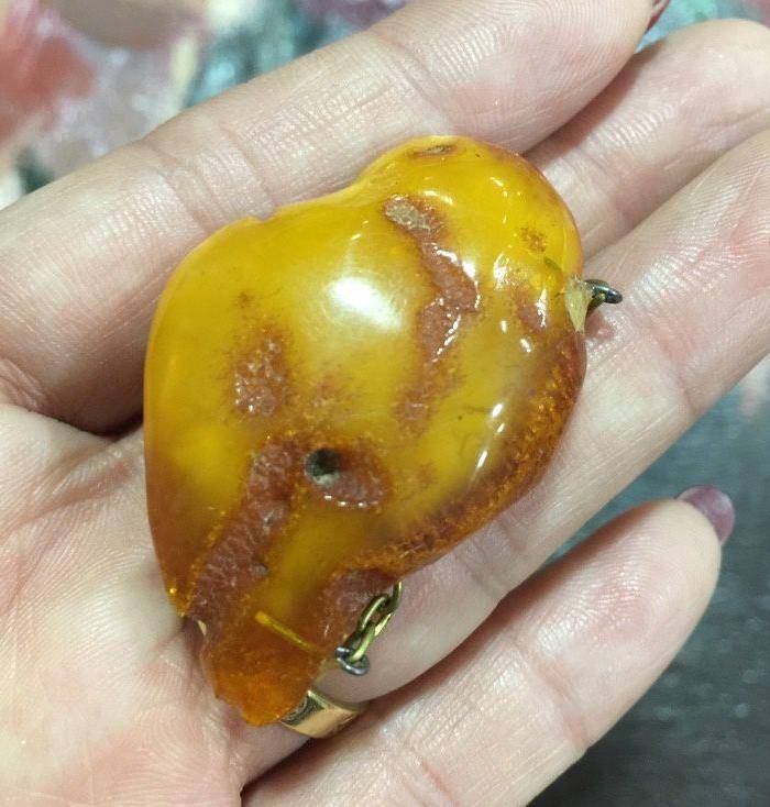 8126欧洲回流老蜜蜡胸针图2