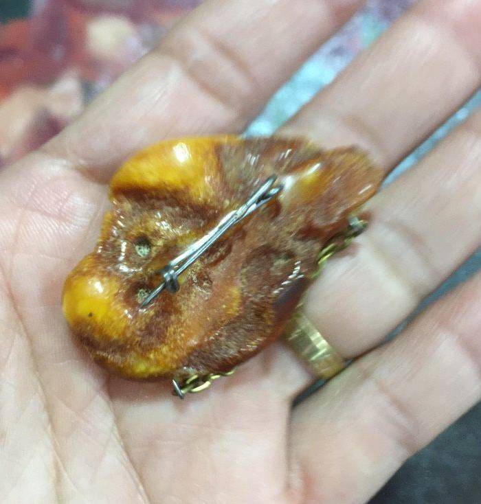 8126欧洲回流老蜜蜡胸针图4
