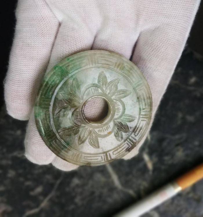 清代翡翠 榴开百子文代图2