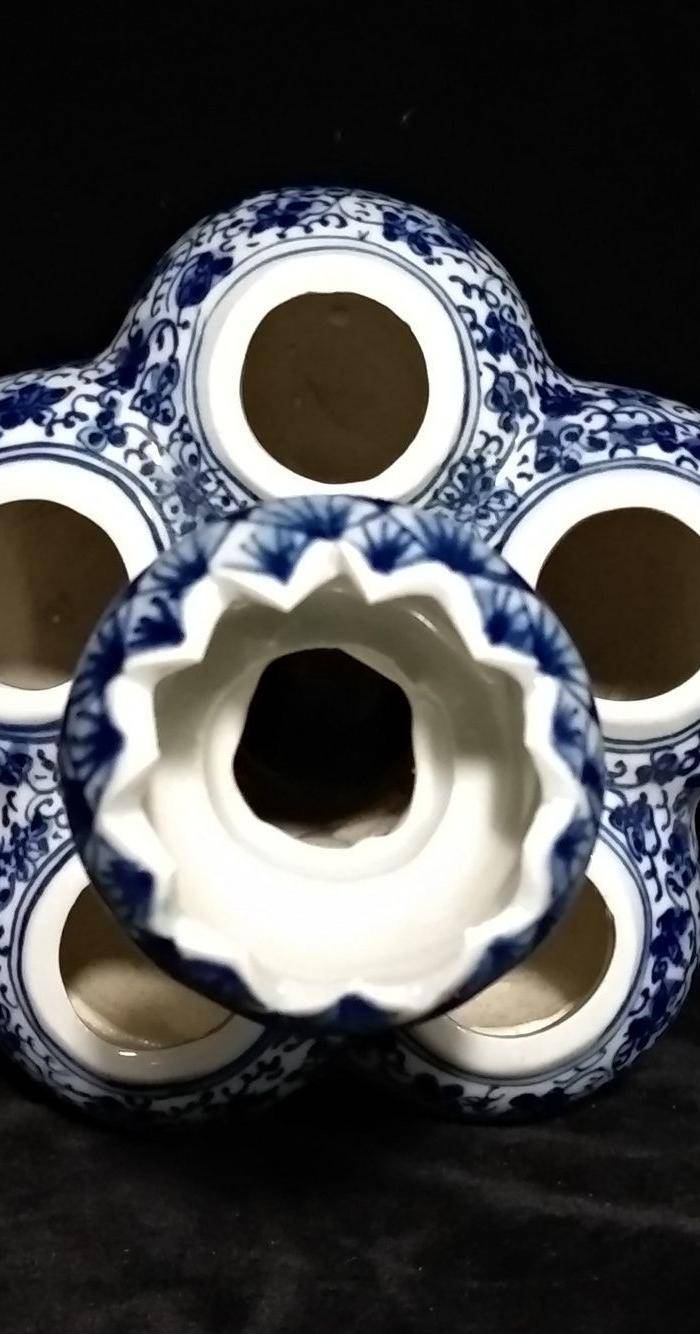 回流之晚清莲花口五孔瓶图5
