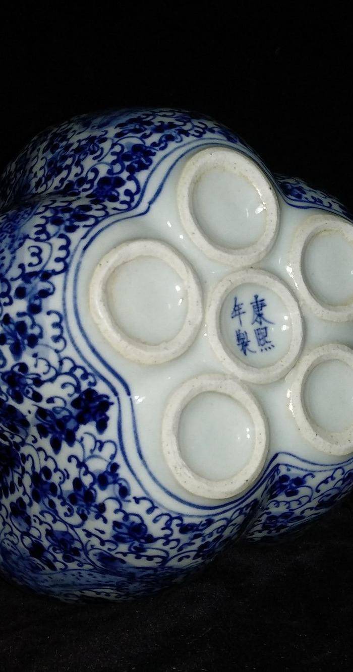 回流之晚清莲花口五孔瓶图6