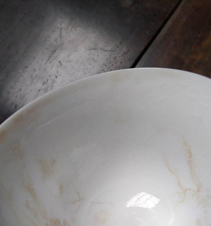 海外回流 龙纹白瓷杯图8