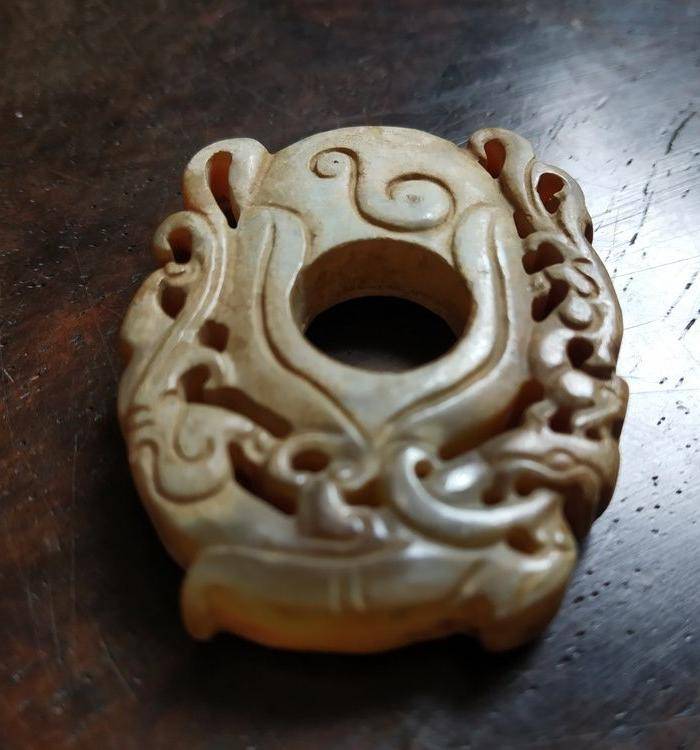 明代 龙凤纹饰鸡心佩图5