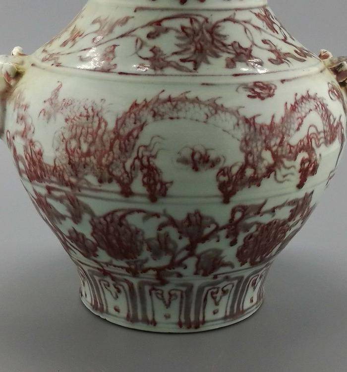 釉里红缠枝花龙纹兽耳罐图9