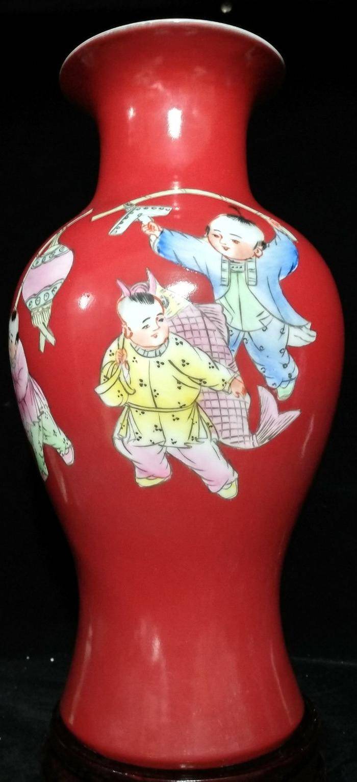 美国回流的创汇时期欢天喜地中国红瓶图2