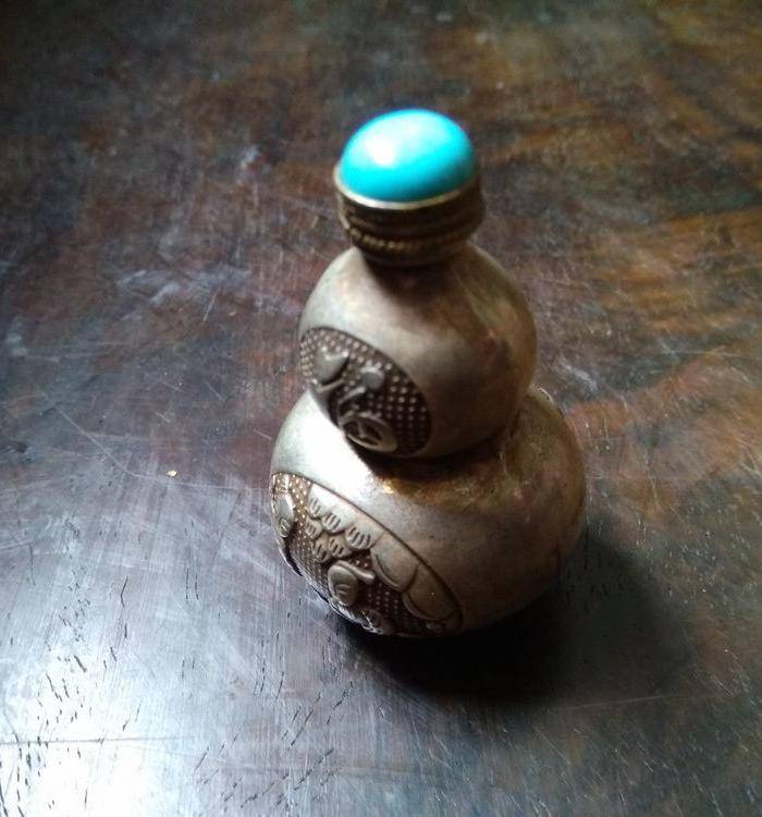晚清银饰福禄鼻烟壶图6