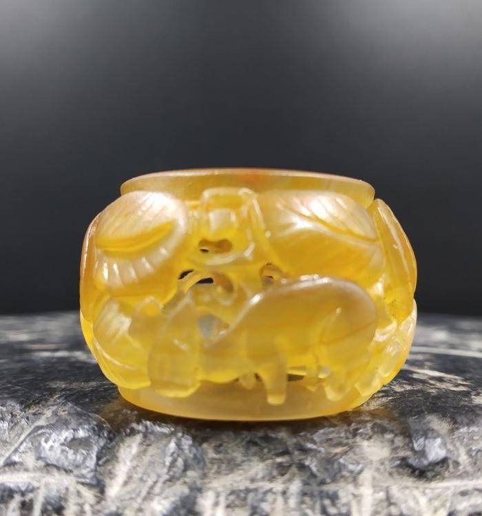 压轴精品 辽金玉玛瑙 秋山玉扳指图4