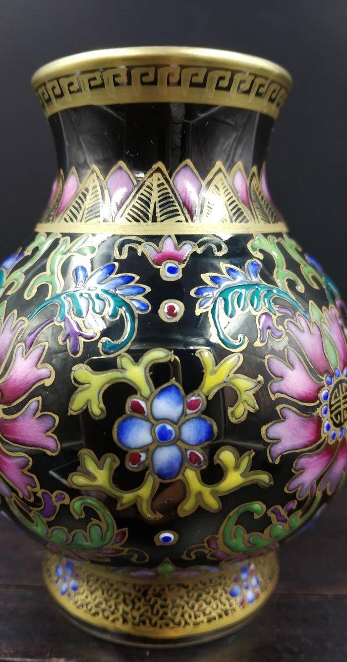 海外回流 粉彩描金花卉纹瓶图5