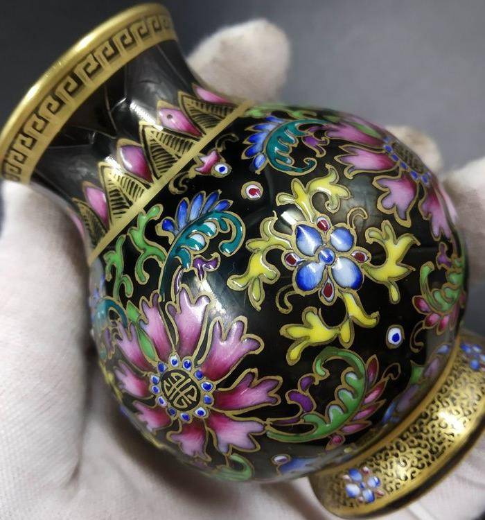 海外回流 粉彩描金花卉纹瓶图10