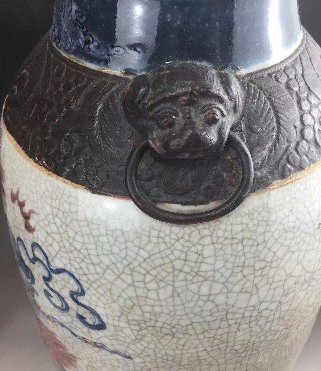 清中期 哥釉青花釉里红太师少狮撇口瓶图6