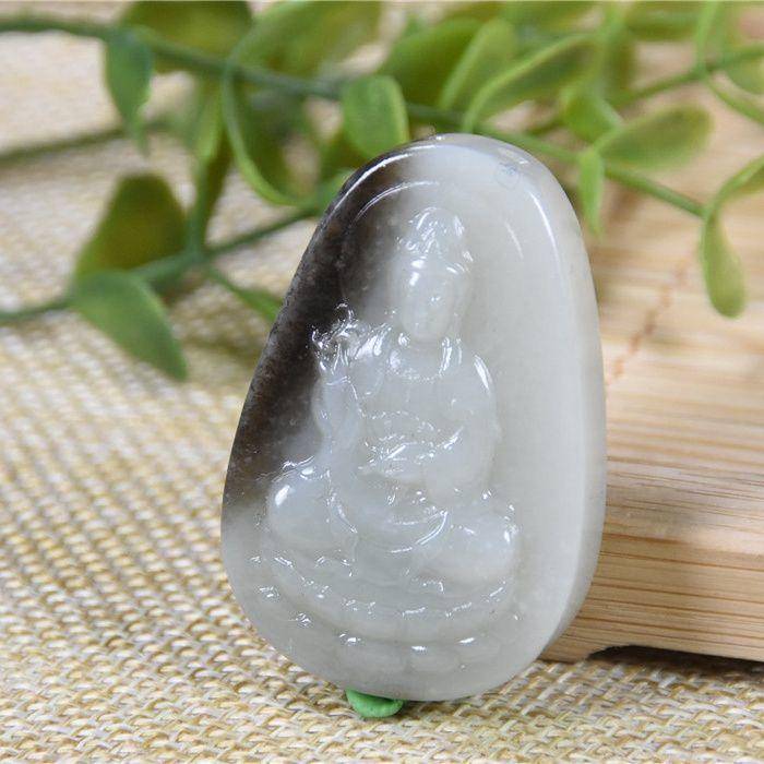 和田玉 黑皮料 俏色 大慈悲观音图4