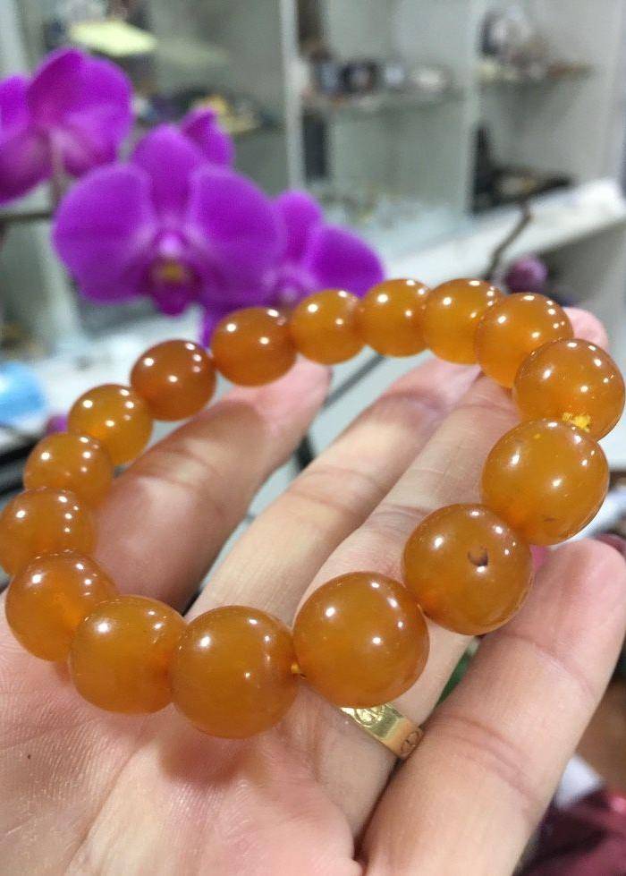 8129欧洲回流老蜜蜡手串图3