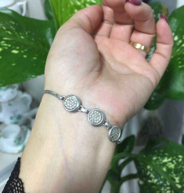 8135欧洲回流银嵌水晶手链图8