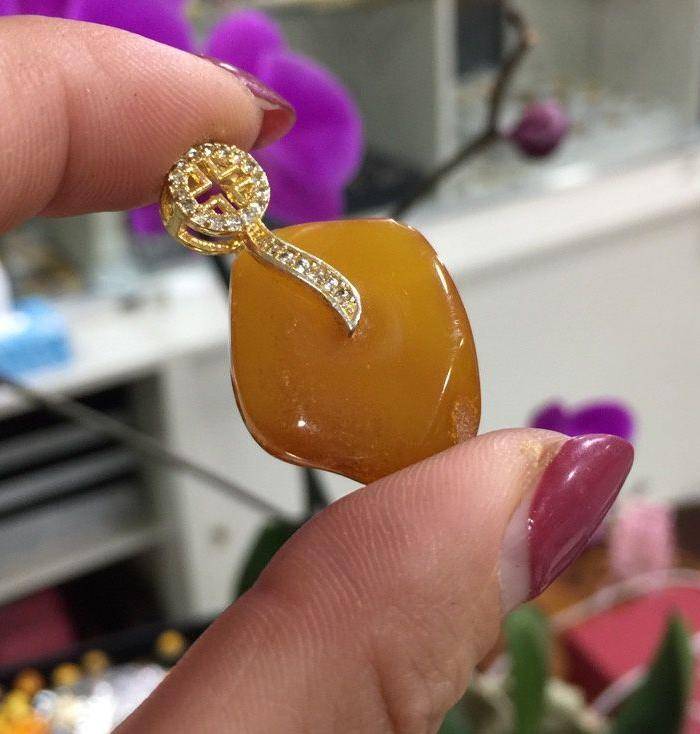 8138欧洲回流原矿老蜜蜡图7