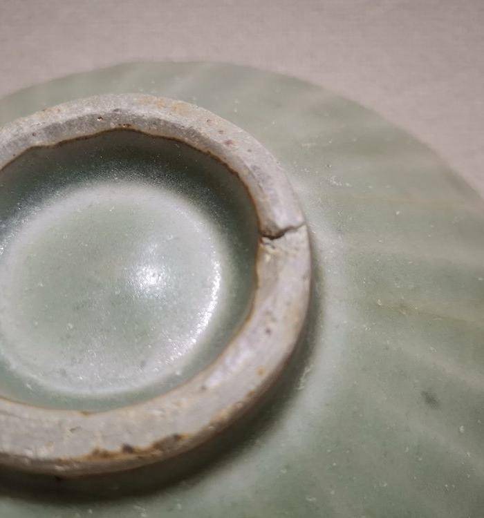 宋.龙泉窑梅子青带刻工碗图7