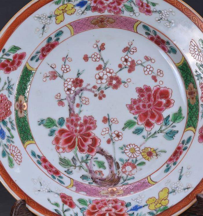 乾隆 粉彩 花卉盘图3