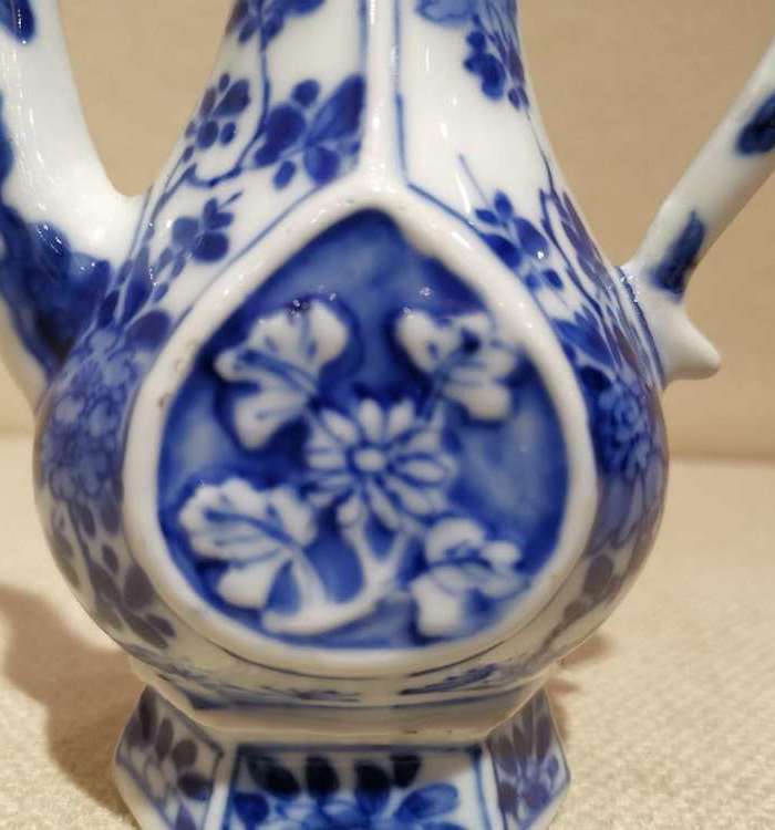 康熙青花小壶图3