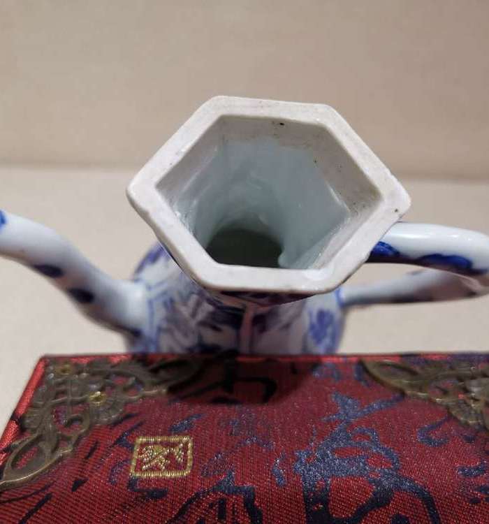 康熙青花小壶图7