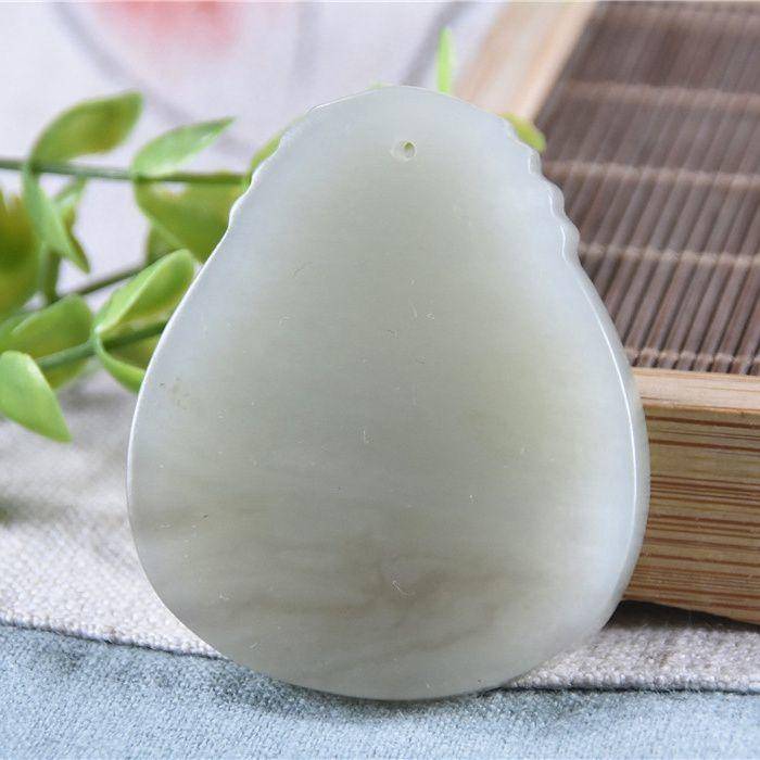 和田玉 大慈悲观音 普渡众生 细腻图5