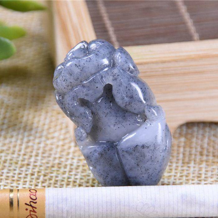 和田玉 青花 招财福猪 萌萌胖胖图6