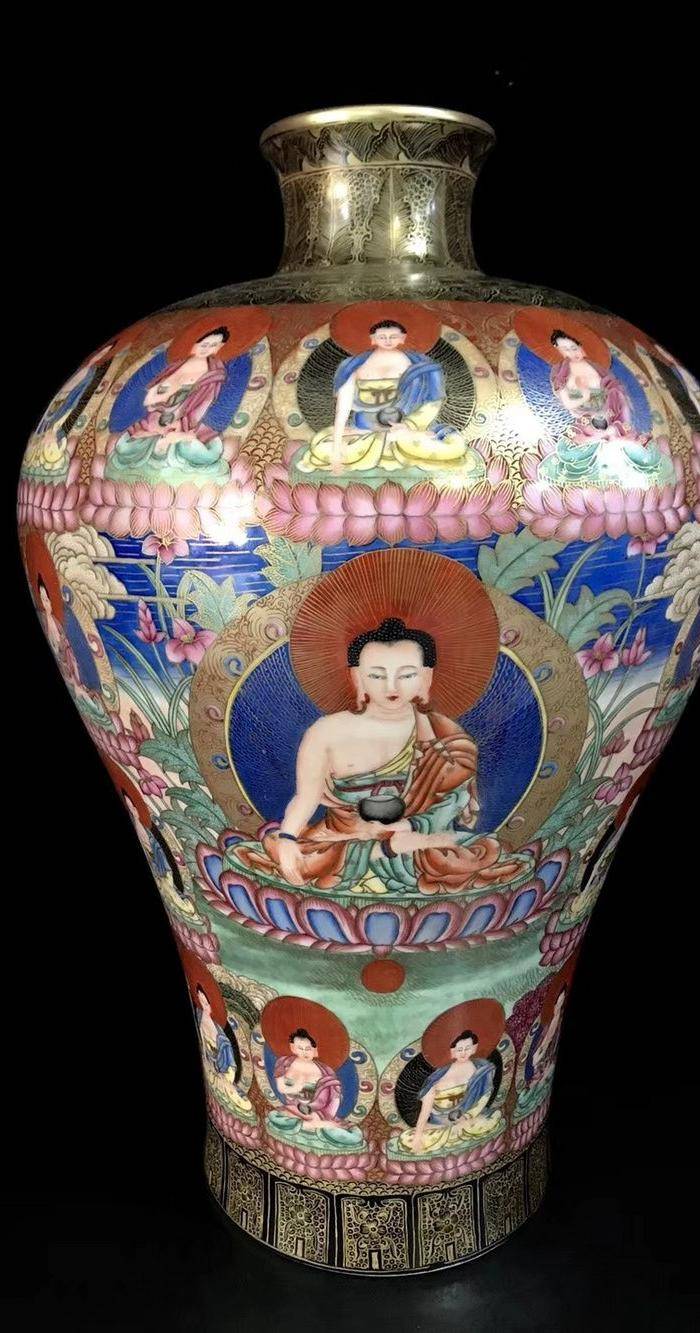 精品本金珐琅彩描金唐卡大梅瓶一对图2