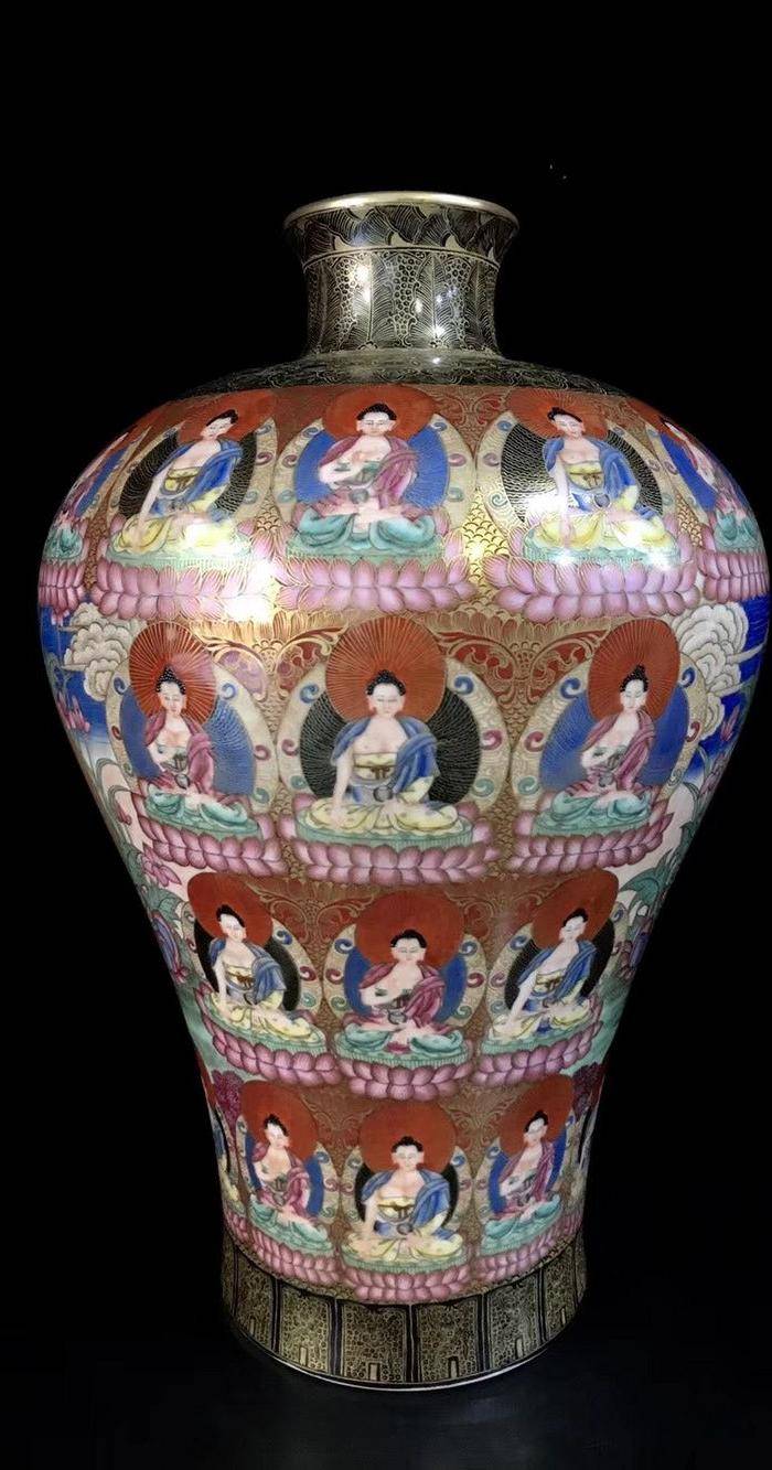 精品本金珐琅彩描金唐卡大梅瓶一对图5