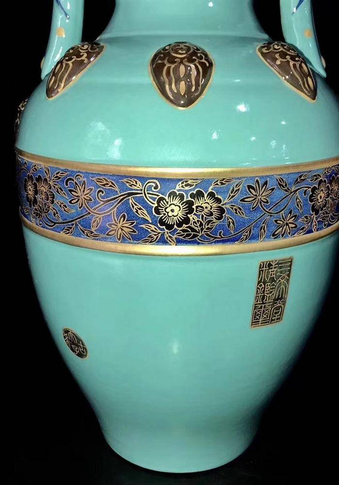 精品本金松石釉描金缠枝莲花卉纹双耳尊一对图4